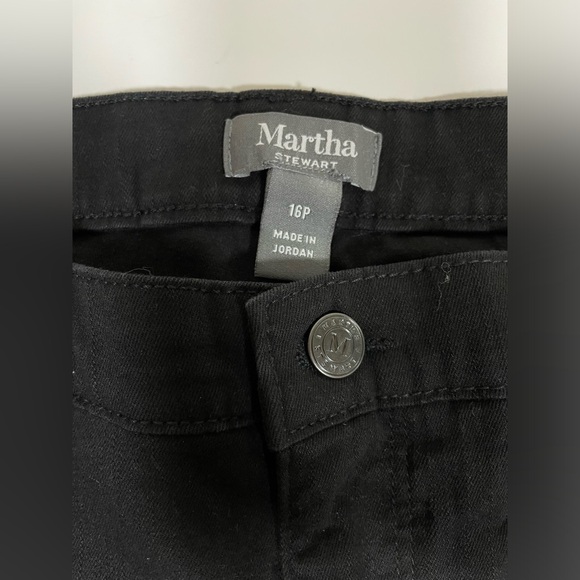 Martha Stewart Black Skinny Ankle Button Pants Size 16P - Picture 5 of 6